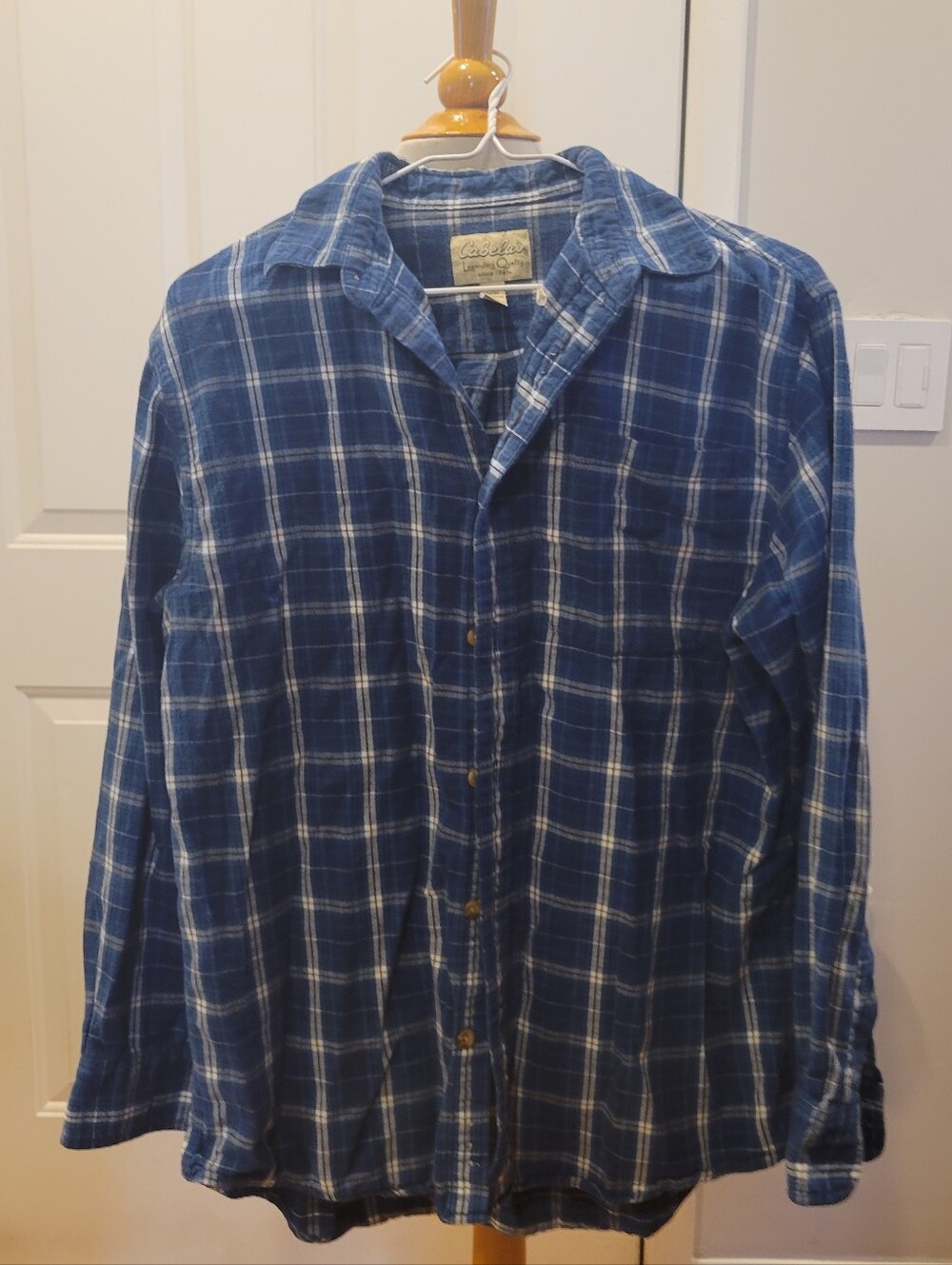 🧥EUC~  CABELAS Plaid Long-Sleeve Button-Down Flannel Shirt